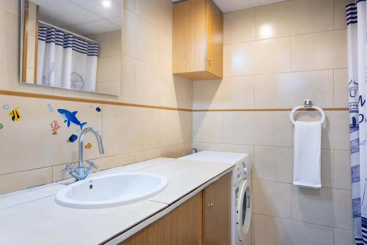 Apartment With Private Garden プエルト・デ・ラ・クルス 0*,  スペイン